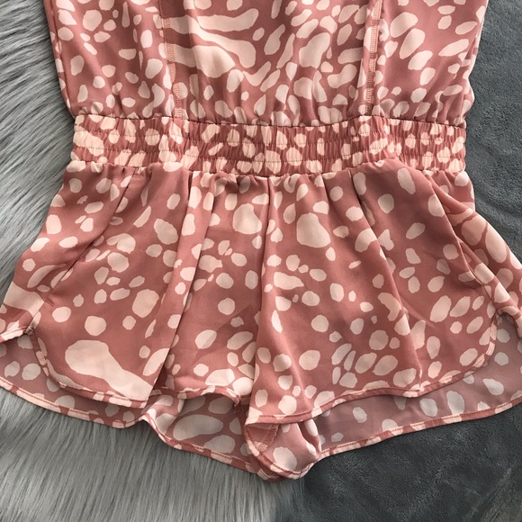 Adidas || Chiffon Animal Print Romper Size M - Picture 5 of 8